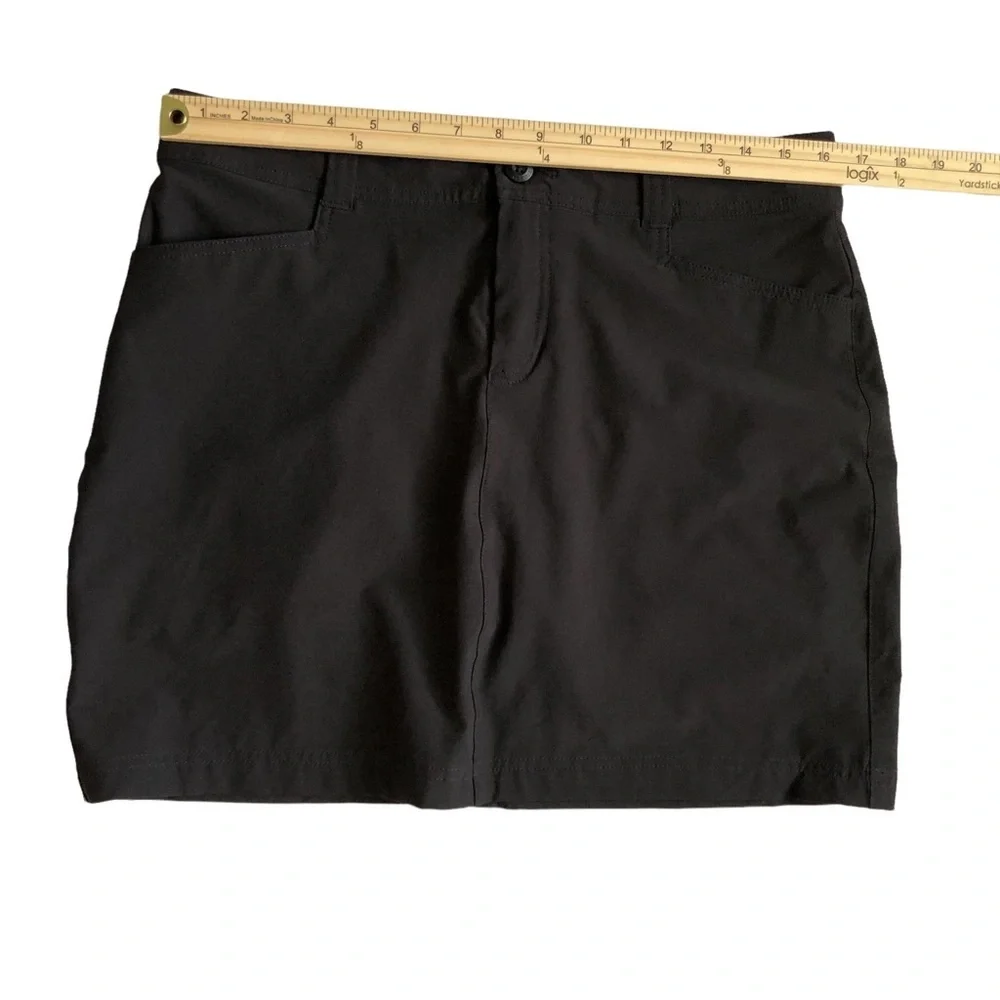 Eddie Bauer Black Athletic Skort‎ with pockets Size 8